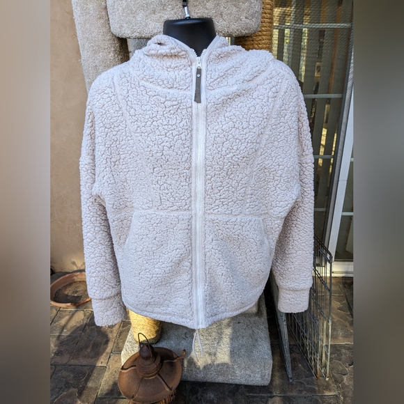 Prana Hooded Fleece - Picture 8 of 13